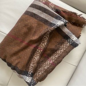 Burberry scarf
